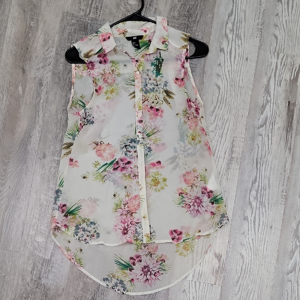 H&M Floral Button-Up Blouse - Cream and Pink